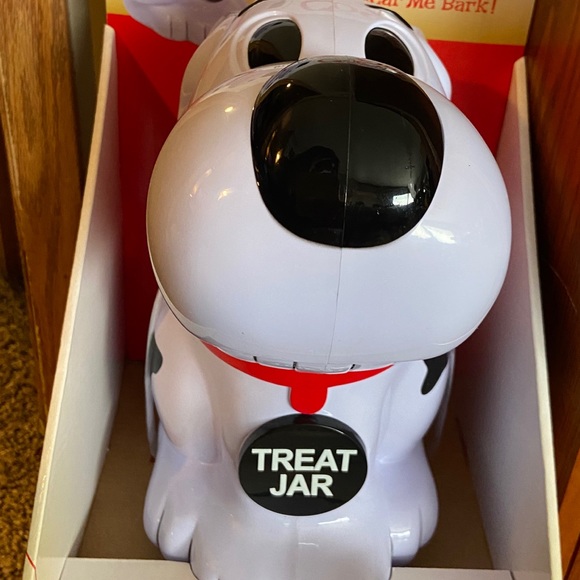 barking cookie jar